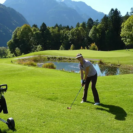 Pia * 瓦尔德阿尔贝格